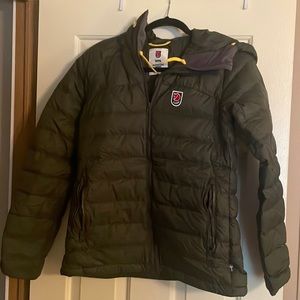 Fjallraven Expedition pack down hoodie